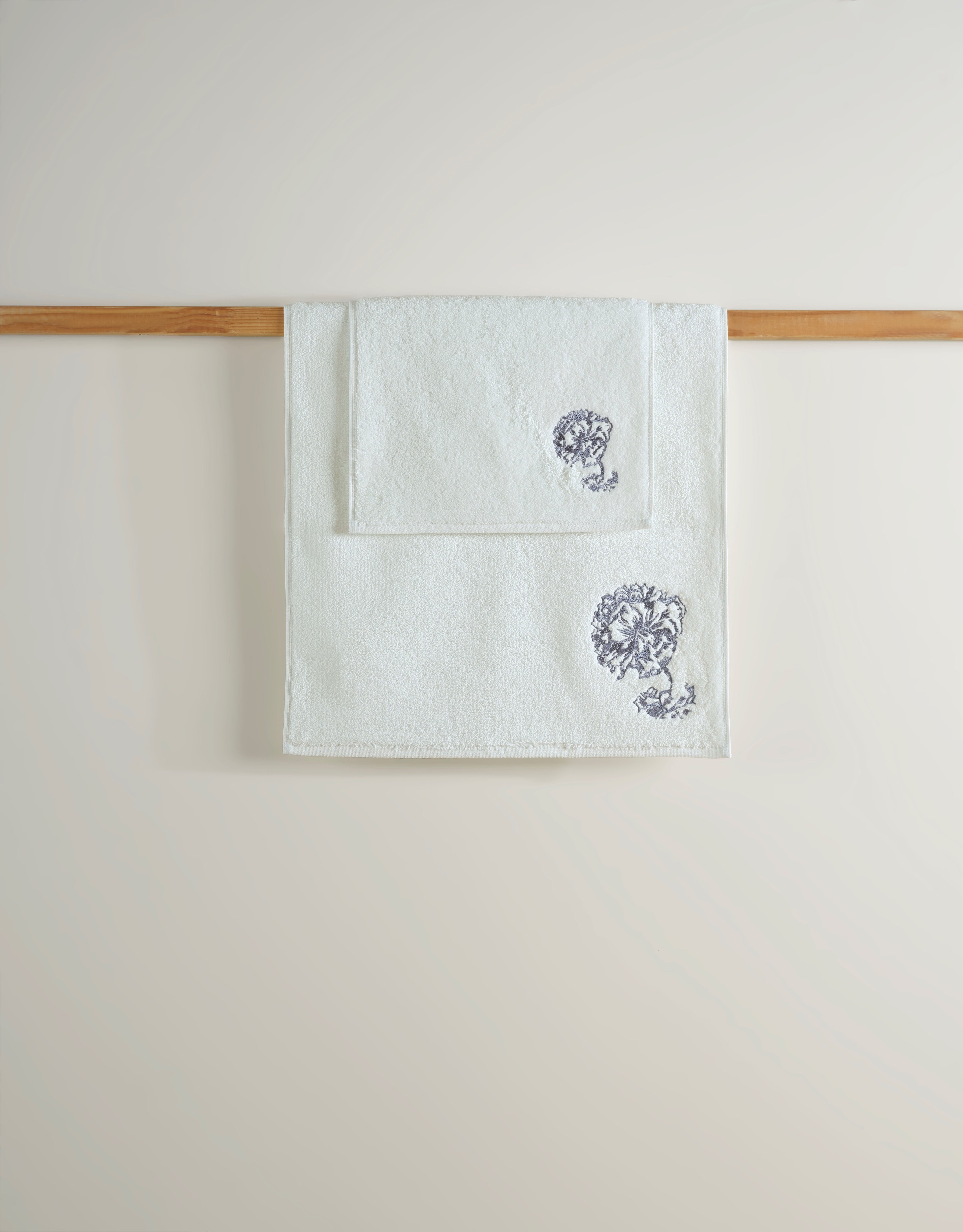 Adeline Calme Face Towel - Syra Kalyva